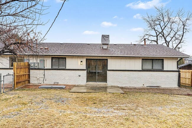 Building Photo - Renovated Duplex Available in Arvada!