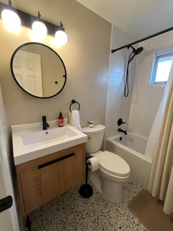 Building Photo - 925 Wolff St