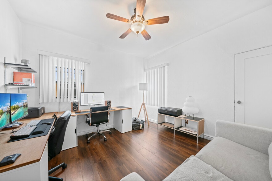 Building Photo - 5173 Pickford St