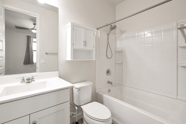 Building Photo - Sophisticated Camelback Corridor Tri-Level Townhome now available!