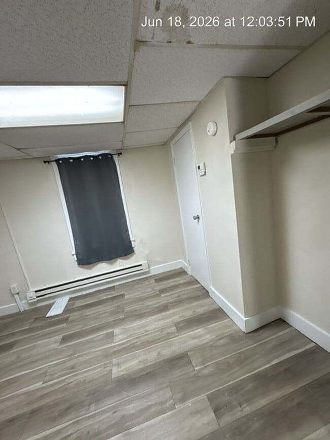 Building Photo - 487 Dallas St