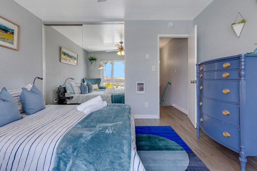 Building Photo - 1111 Seacoast Dr