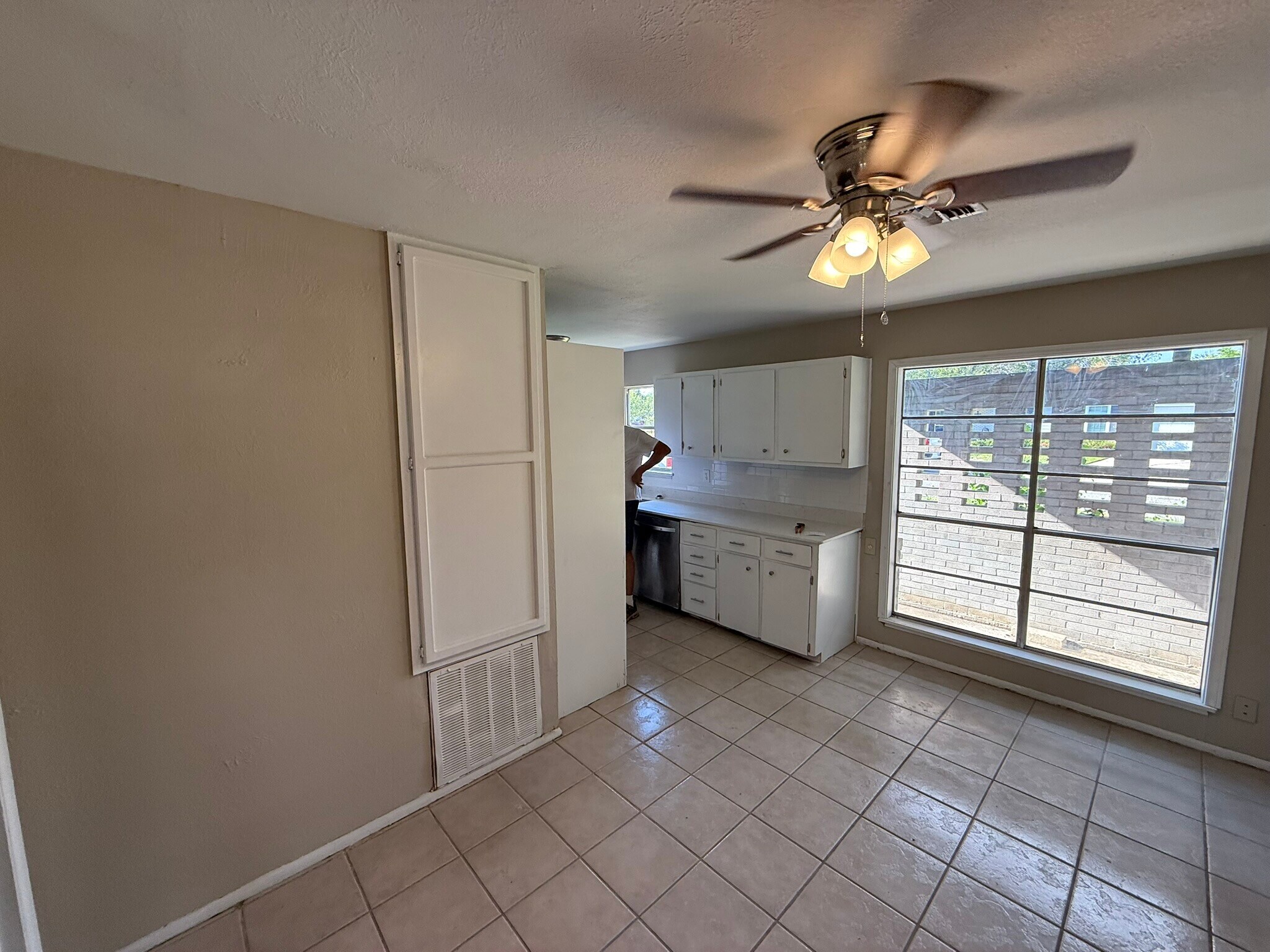 Building Photo - 1907 Oklahoma St