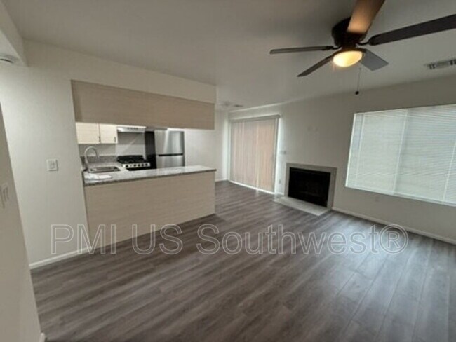 Building Photo - 405 Anna Cir