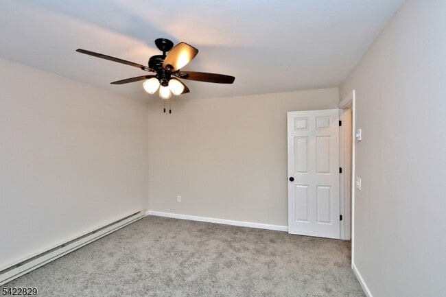 Building Photo - 422 Brown Trail