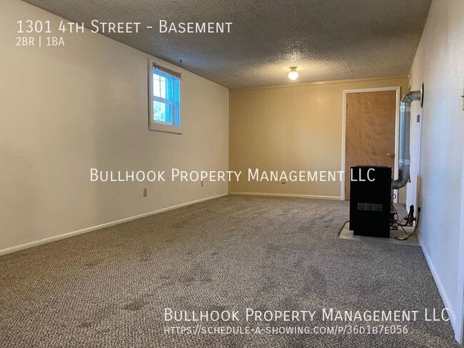 Building Photo - MOVE IN SPECIAL $200 off first full months...