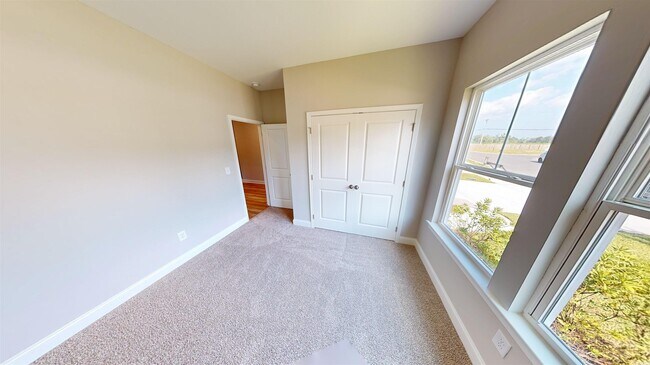 Building Photo - 1016 Moen Lp
