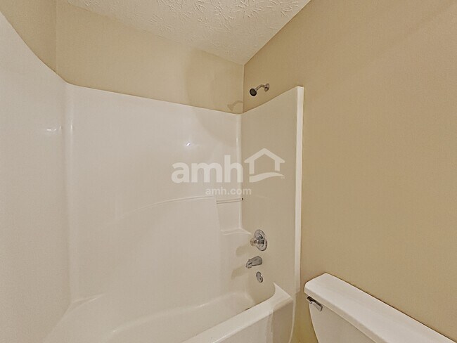Building Photo - 1215 Wilkes Crest Dr