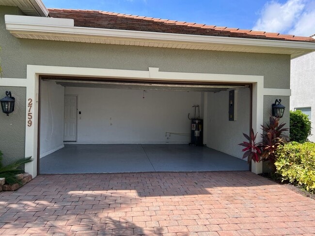 Building Photo - 2759 Orange Grove Trail