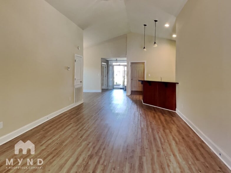 Building Photo - 601 Summer Cove Cir NW