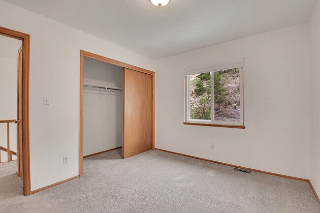 Building Photo - 3172 Buckboard Dr