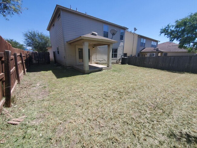 Building Photo - 1411 Ambush Creek