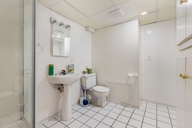 Building Photo - 4 Bed | 2 bath House in Andover School Dis...
