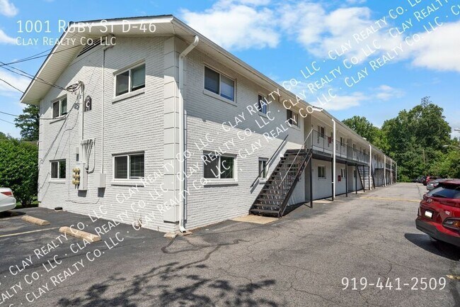 Building Photo - 1001 Ruby St