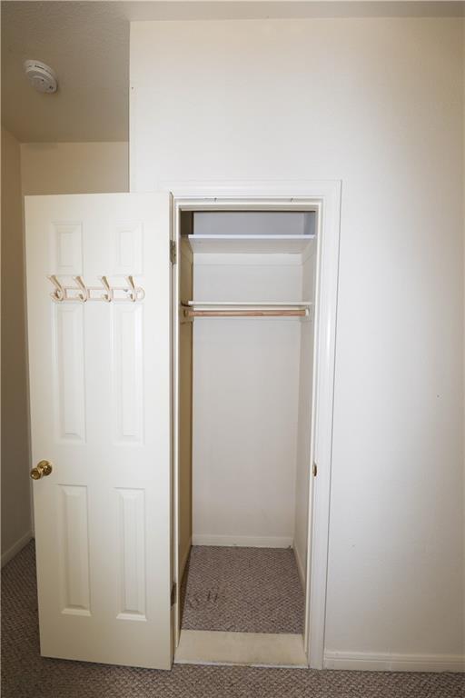 Building Photo - 611 Zennia St