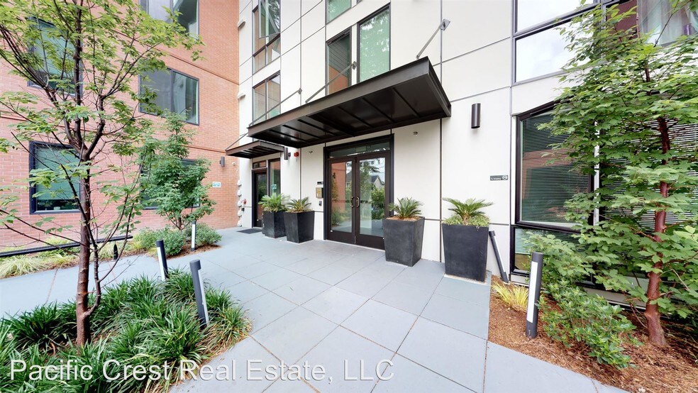 Building Photo - Vitality on Howell