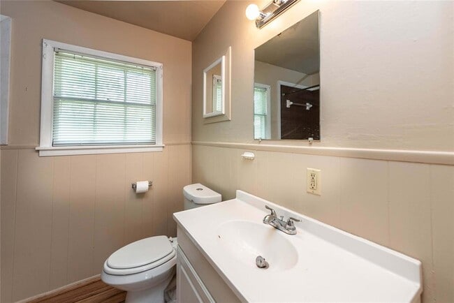 Building Photo - 7602 Delafield Ln