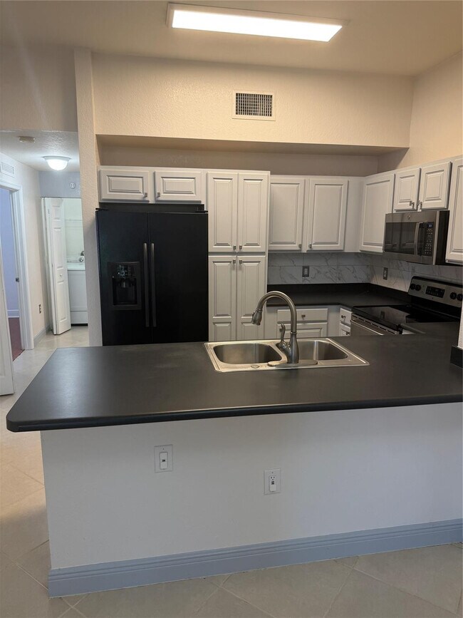 Building Photo - 3340 Palomino Dr