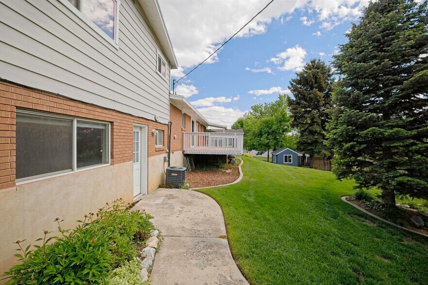 Building Photo - 755 N 1020 E