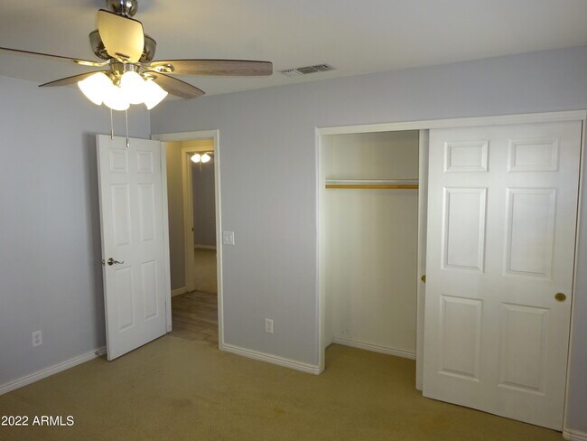 Building Photo - 6085 W Audrey Ln