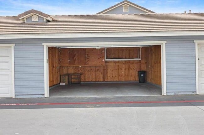 Building Photo - Remodeled 2BD Condo in the Heart of Old Poway