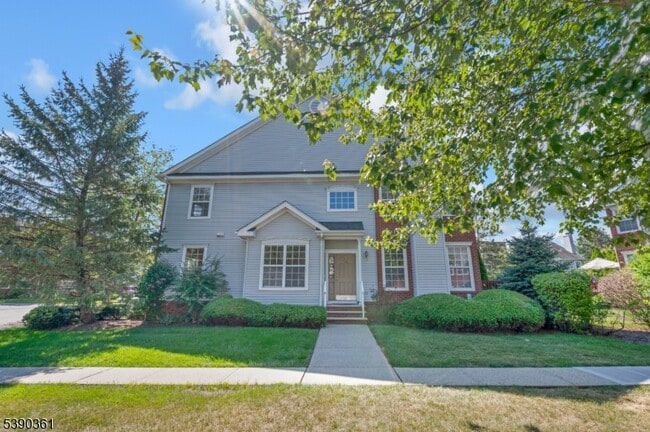 Building Photo - 46 Gordon Cir