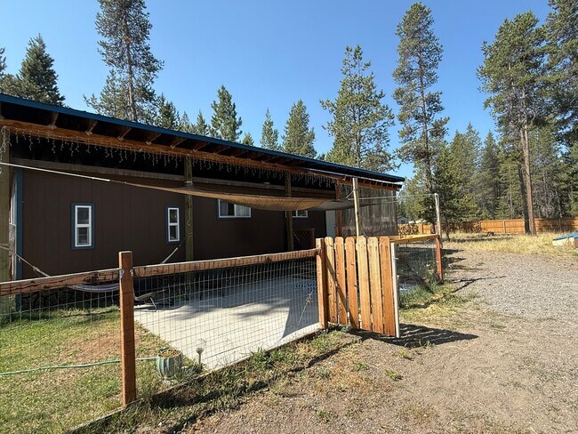 Building Photo - 51354 Welch Rd