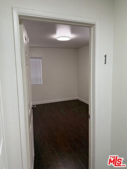 Building Photo - 1128 Irolo St