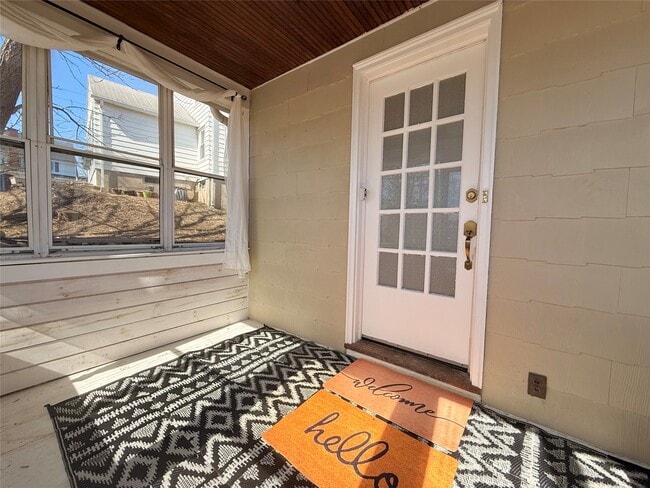 Building Photo - 2703 Watson Blvd