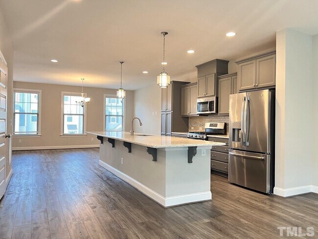 Building Photo - 4 Bedroom 3 Bath Townhome for Rent North S...