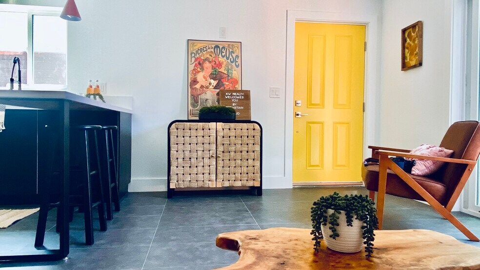 Building Photo - 1004 Farnam St