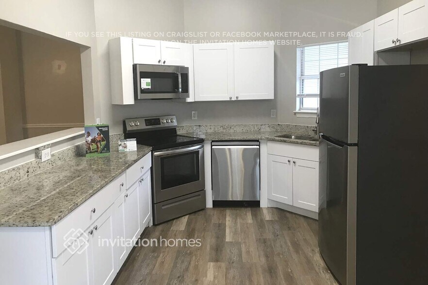 Building Photo - 112 Heathwick Dr