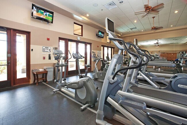 Building Photo - Mission Valley 3 Bedroom Townhome at Escal...