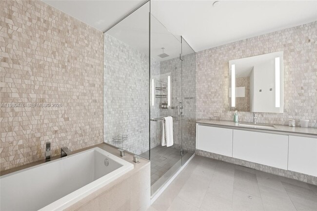 Building Photo - 88 SW 7th St