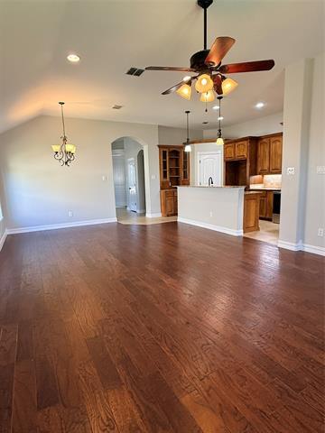 Building Photo - 213 Briarstone Dr