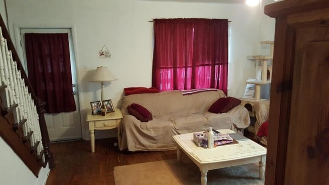 Building Photo - 176 Jackson St