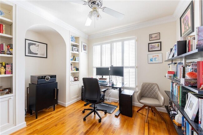 Building Photo - 3777 Peachtree Rd NE