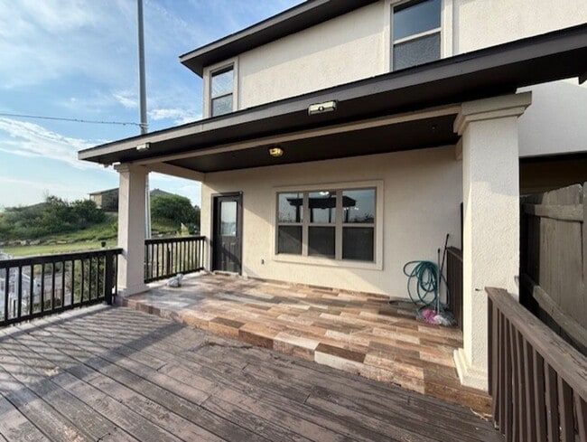 Building Photo - Escondido Townhomes