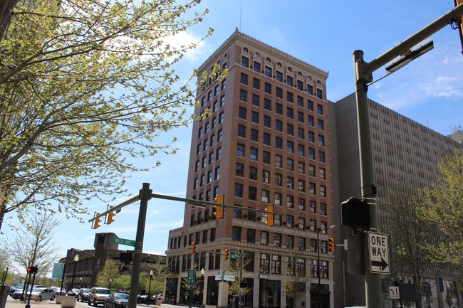 Primary Photo - Realty Tower Apartments