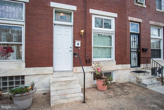 Building Photo - 811 N Luzerne Ave