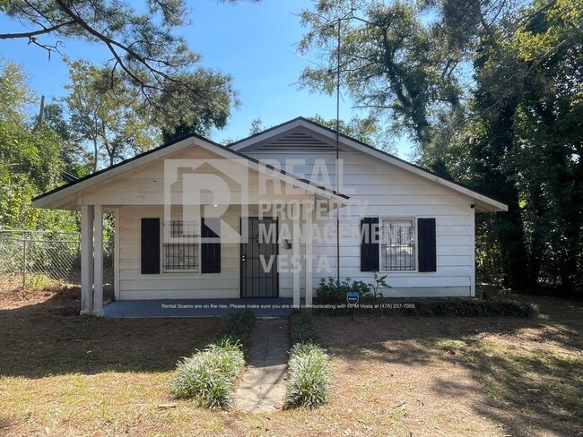 Building Photo - 1250 Winton Ave