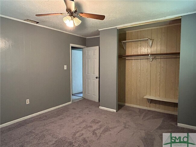 Building Photo - 120 Middleton Dr