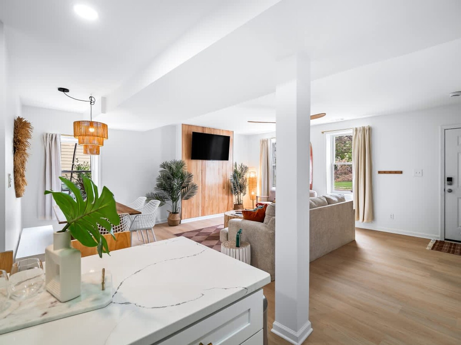 Building Photo - 1107 1st St