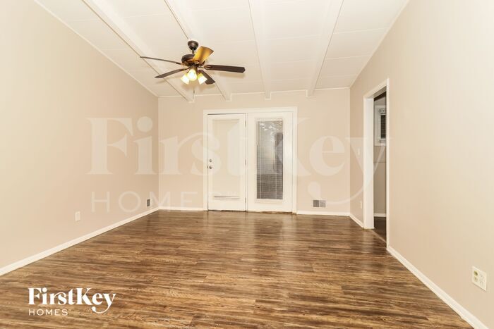 Building Photo - 3134 Westwood Dr