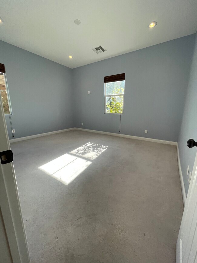 Building Photo - 3137 Degas Tapestry Ave