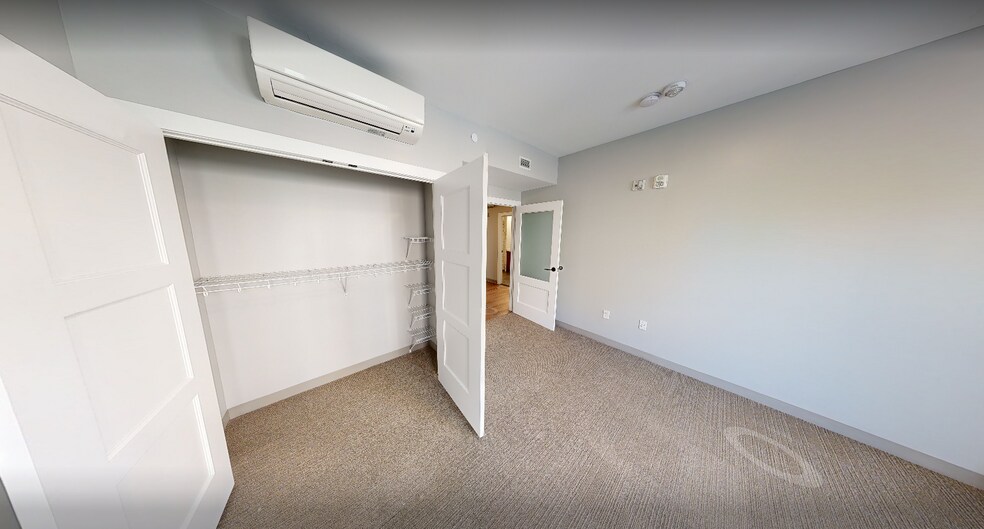 Building Photo - 55 Hemenway St