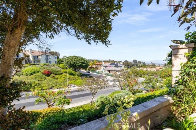 Building Photo - 22721 Las Brisas Cir