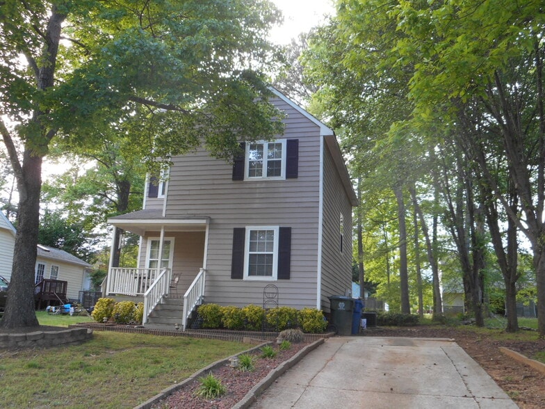 Primary Photo - 3113 Olde Birch Dr