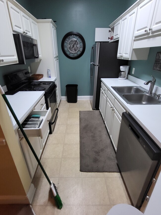 Building Photo - 889 Palmetto Trail