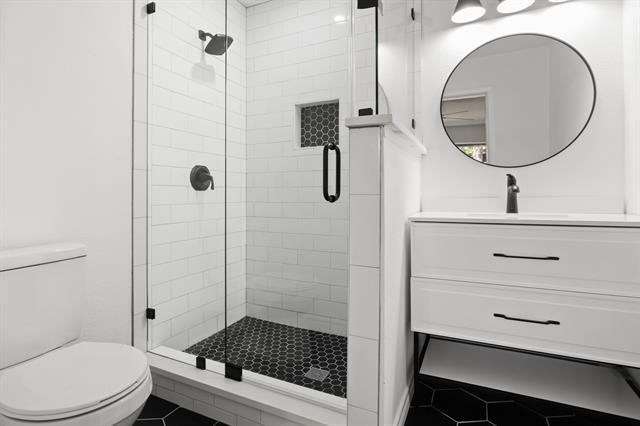 Building Photo - 3620 Wayland Dr